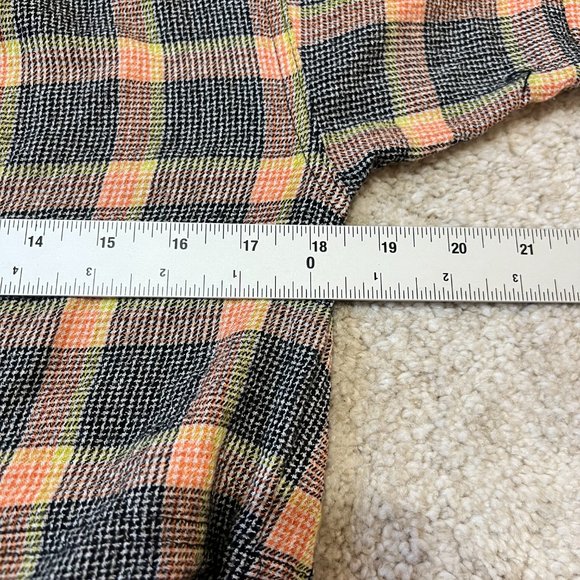 Free People We the Free Running Wild Plaid Wrap Top Size XS Frayed Collared - Picture 9 of 10